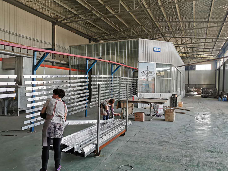 型材邊角自動噴涂設(shè)備